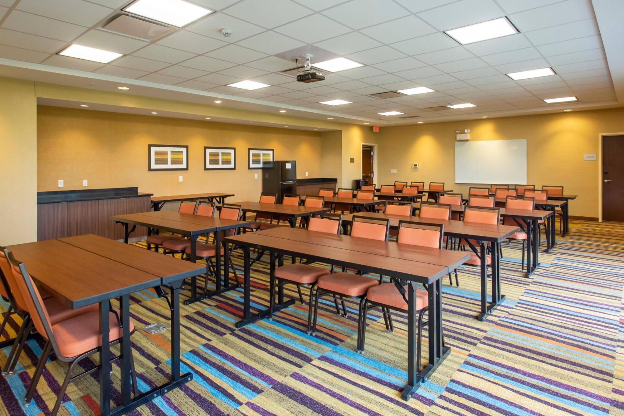 Fairfield Inn & Suites By Marriott Jamestown Luaran gambar